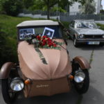 Josef Abrhám, poslední rozloučení, pohřeb, pieta, kostel sv. Anežky České, velorex, honda—Funeral of Czech actor Josef Abrham