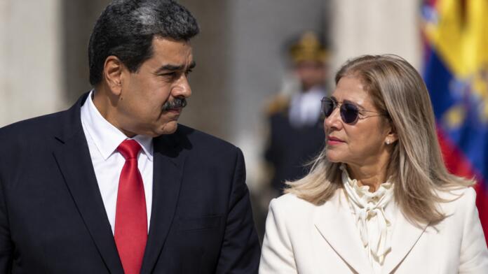 MADURO_FLORESOVA MADURO FLORESOVA