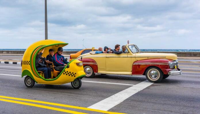 traffic-malecon-havana-shutterstock traffic malecon havana shutterstock